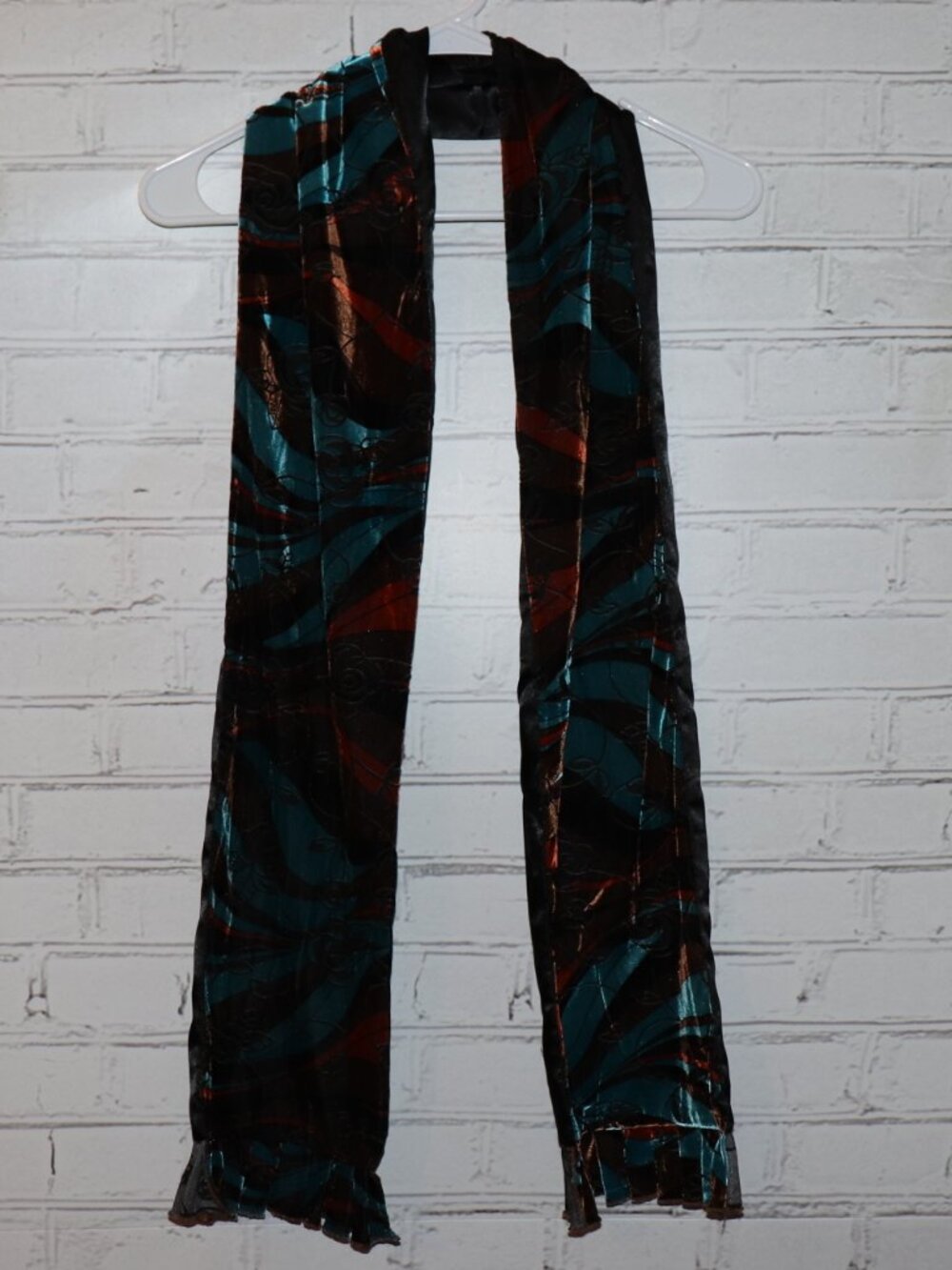 💠✨ Alexia Crawford Abstract Scarf · 7.5" x 68"